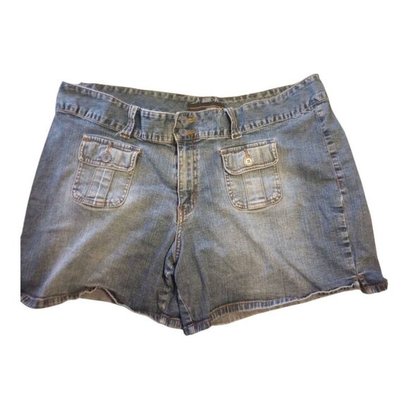 Venezia denim shorts with square front pockets Sz 20 - Picture 1 of 8